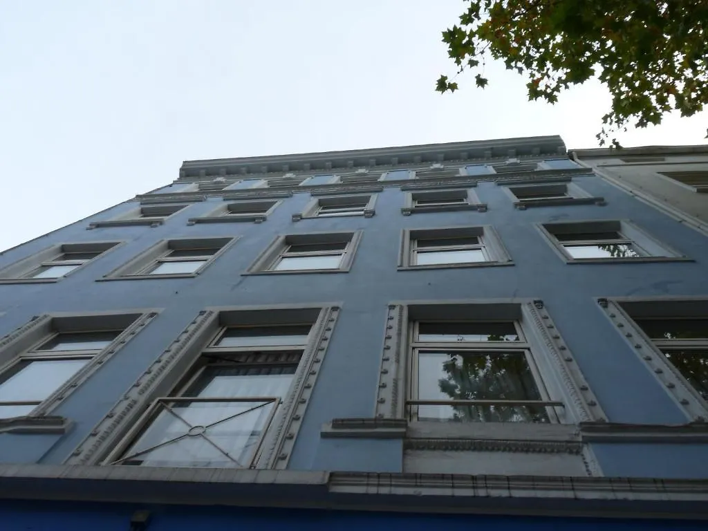 Hotel 66