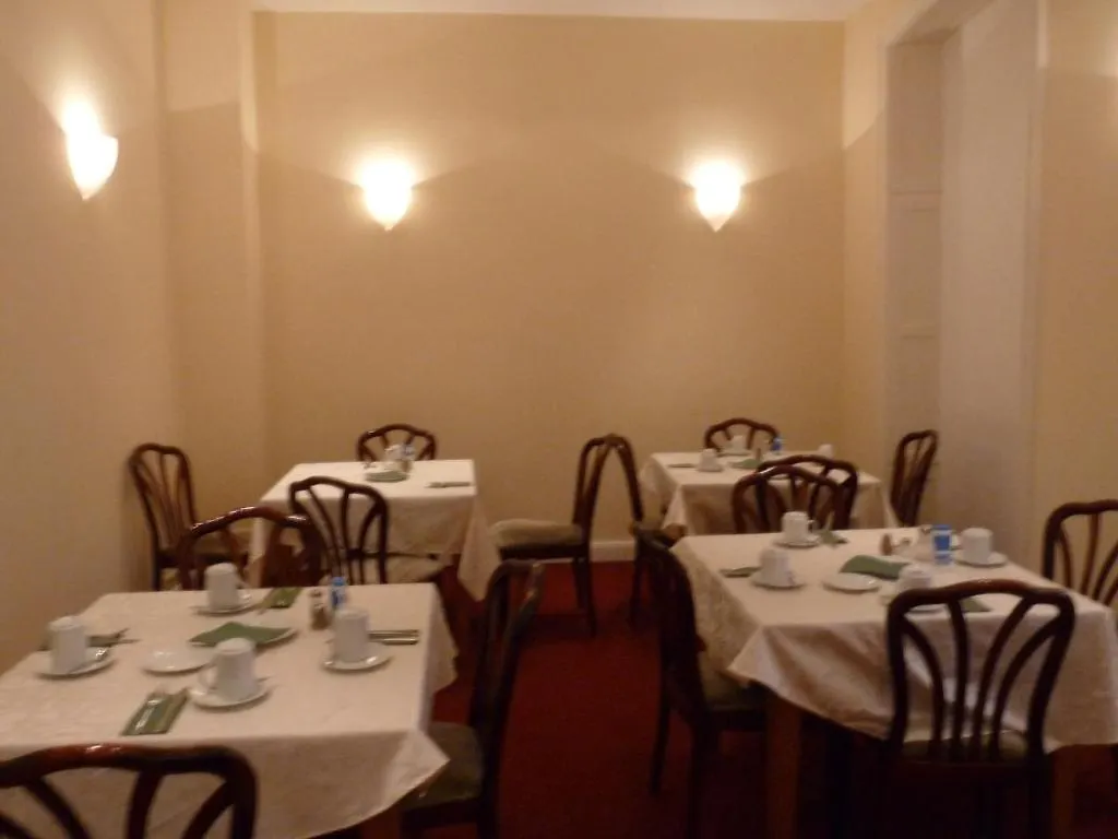 Hotel 66